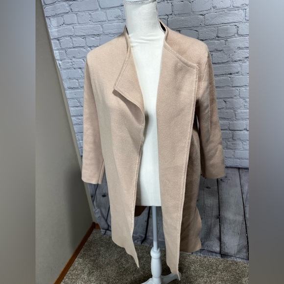 Chicwish open front water fall drape front small/medium - Picture 1 of 14